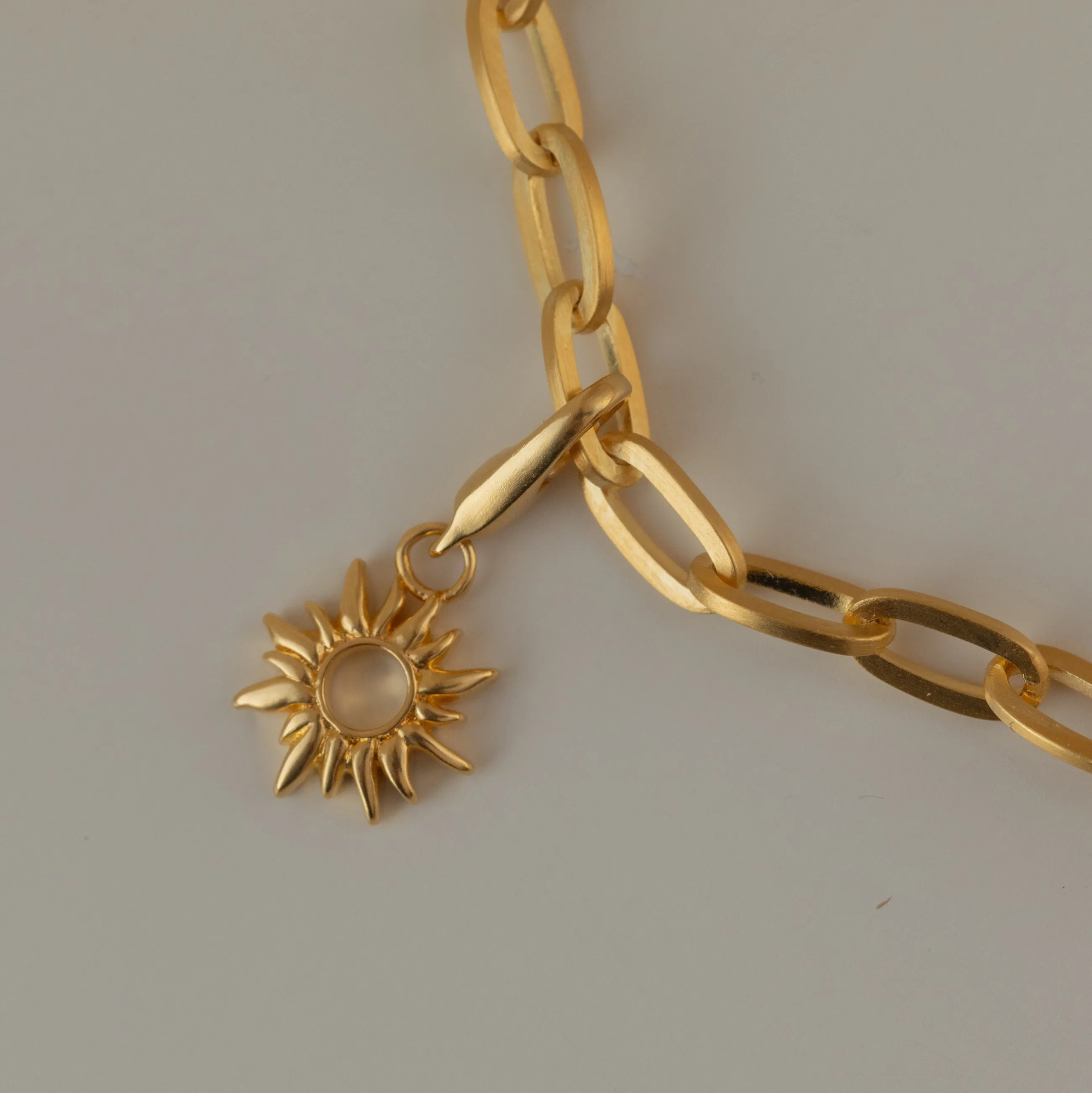 byBiehl® Danmark Charms Armbånd Starter Kit Guldbelagt Clearance