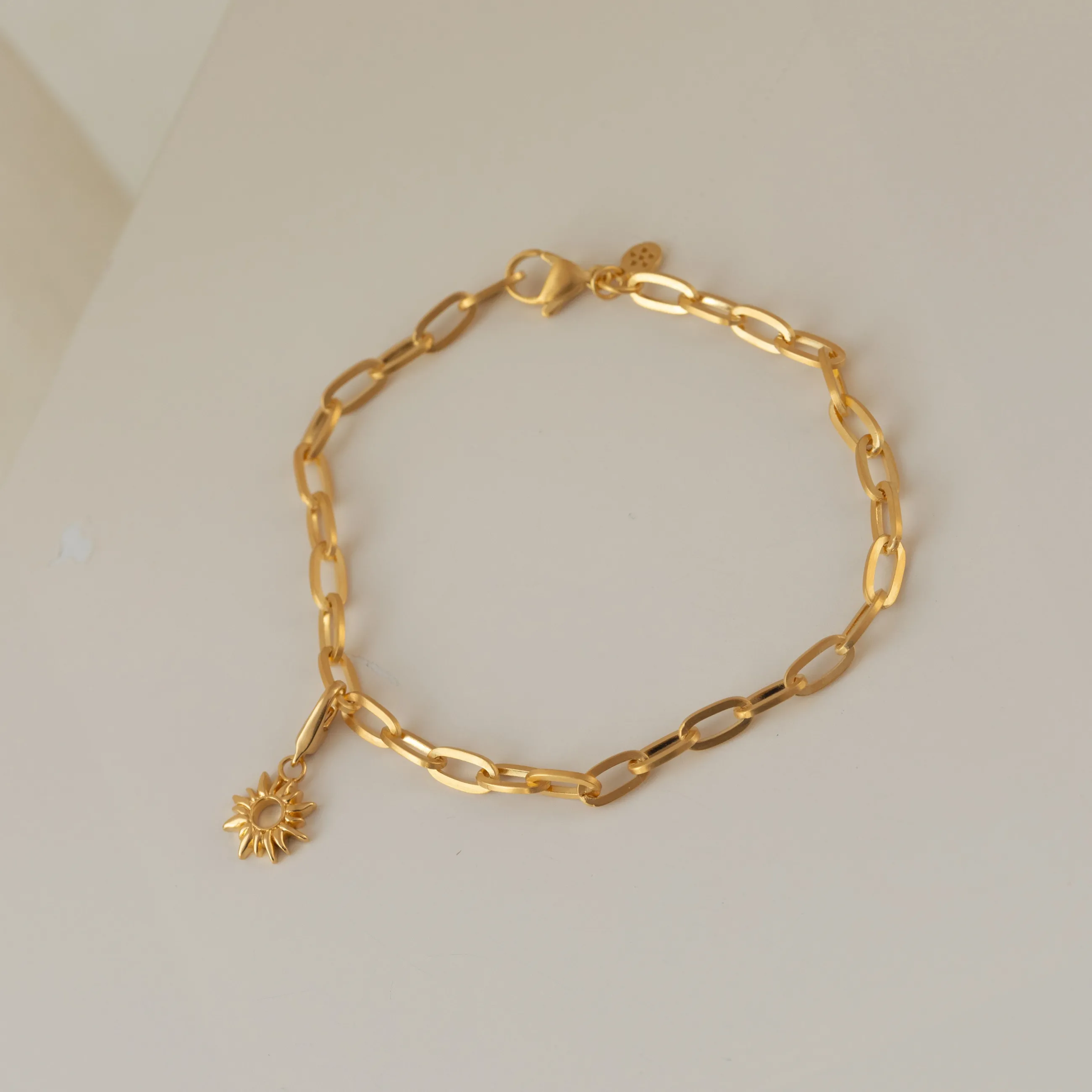 byBiehl® Danmark Charms Armbånd Starter Kit Guldbelagt Clearance