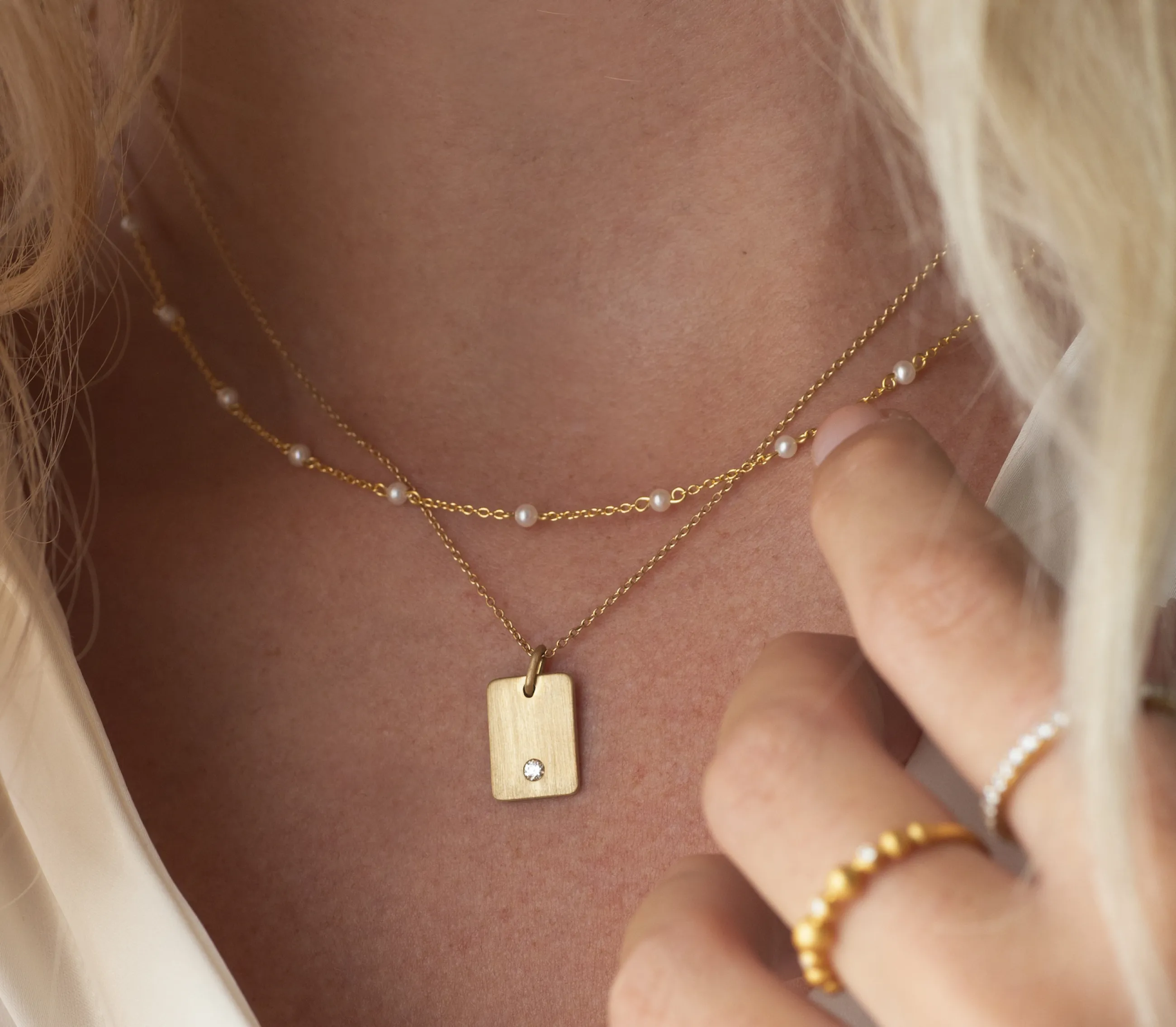 fine_scarlett_halskde_2-1.webp byBiehl® Danmark Fine Scarlett halskæde 14K guld Fashion