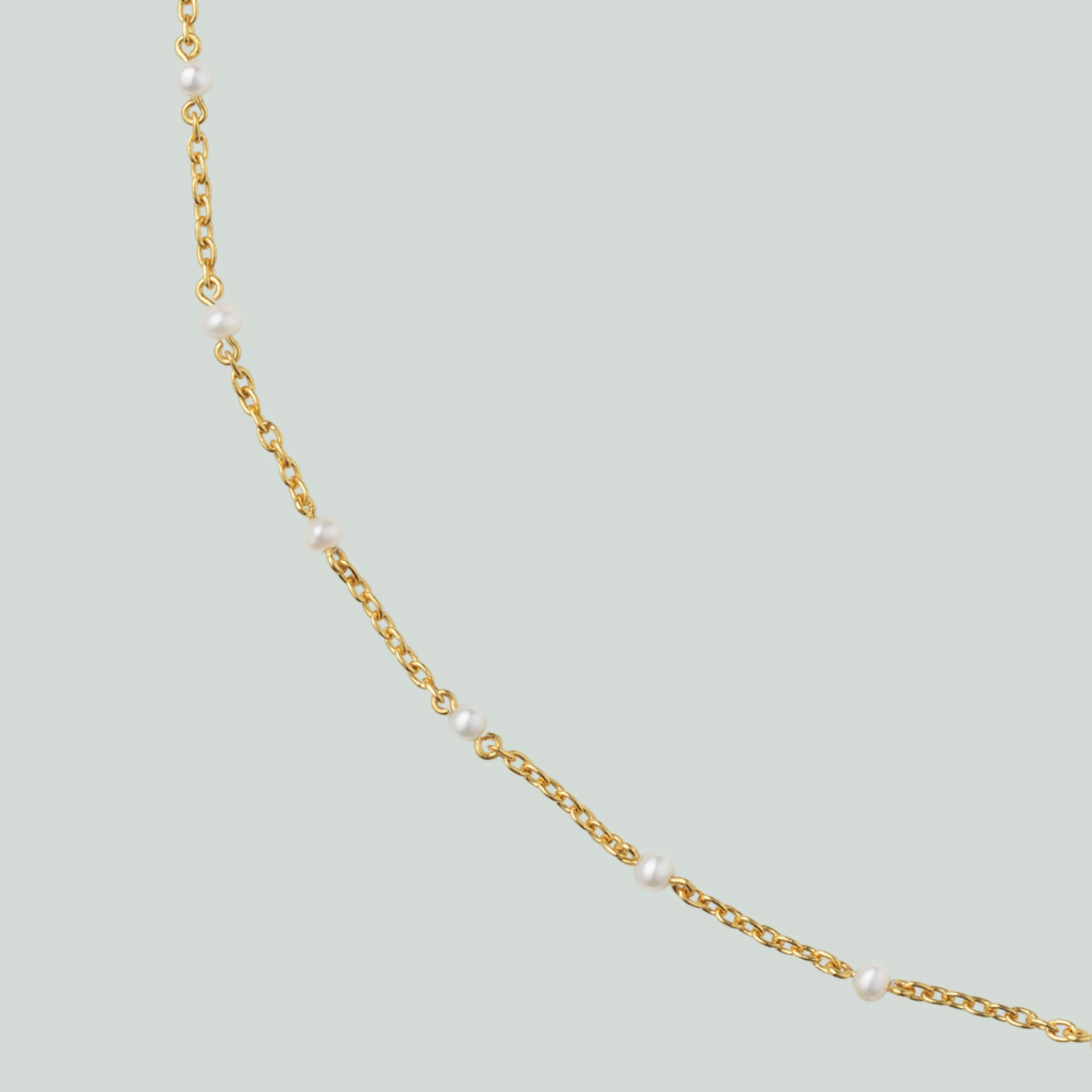 fine_scarlett_halskde_3-1.webp byBiehl® Danmark Fine Scarlett halskæde 14K guld Fashion