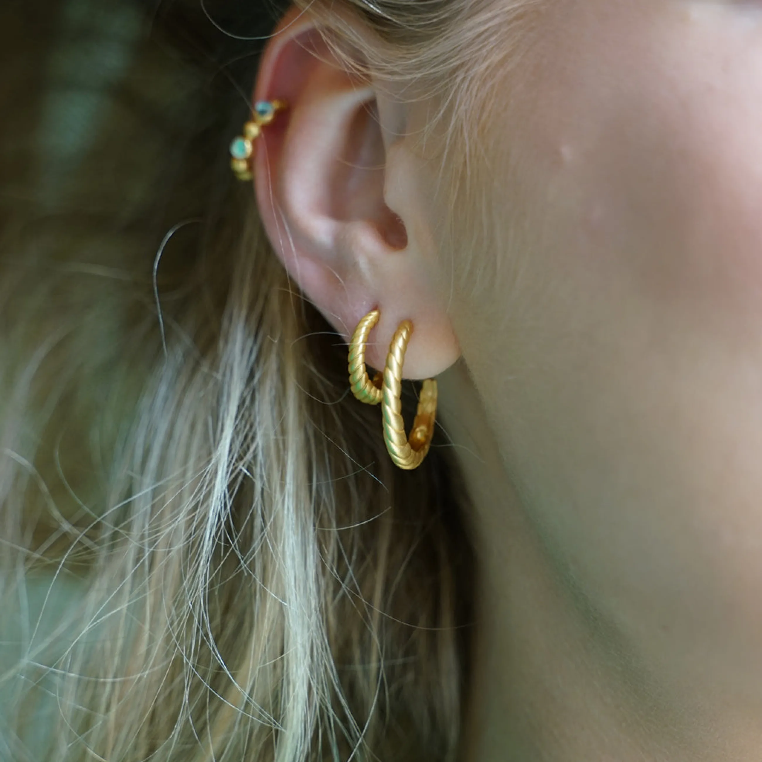 byBiehl® Danmark Fine Seashell Hoops 14K guld Hot