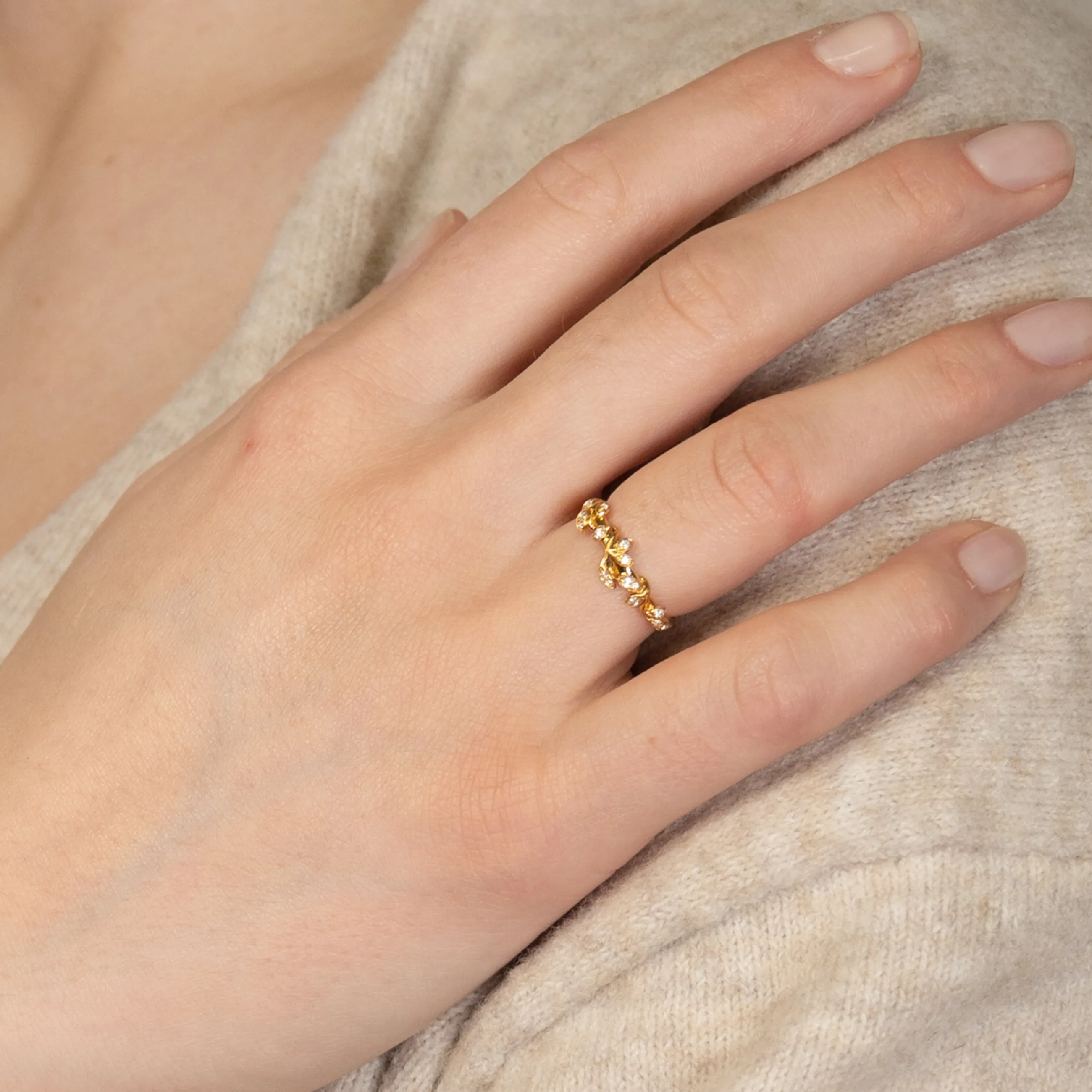 byBiehl® Danmark Jungle Ivy Sparkle ring 14K forgyldt sølv / Zirkonia Store