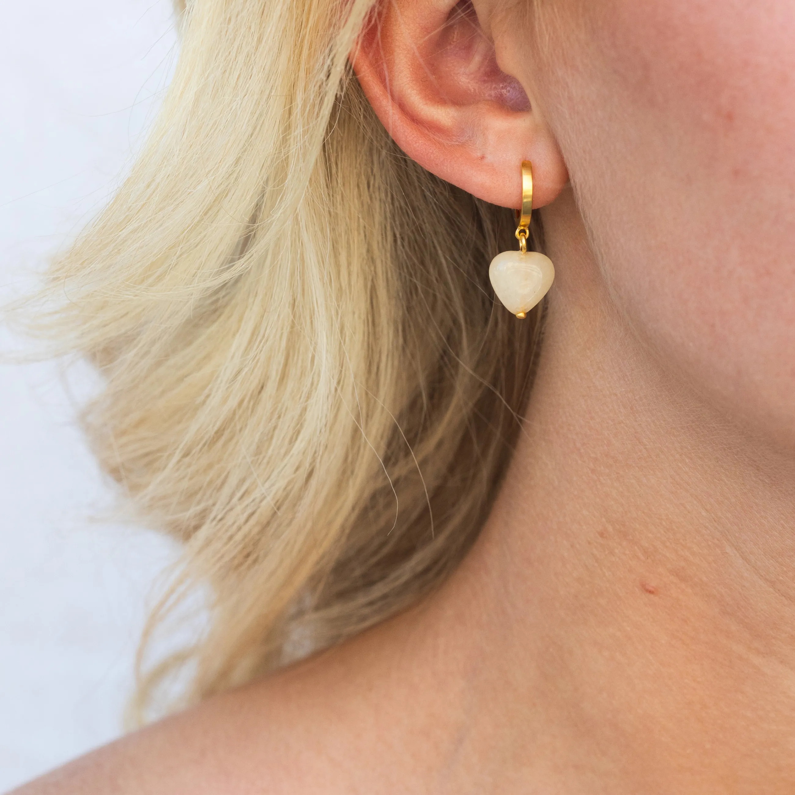 byBiehl® Danmark Soft Heart Hoop Cream 14K Guldbelagt / Gul jade Outlet