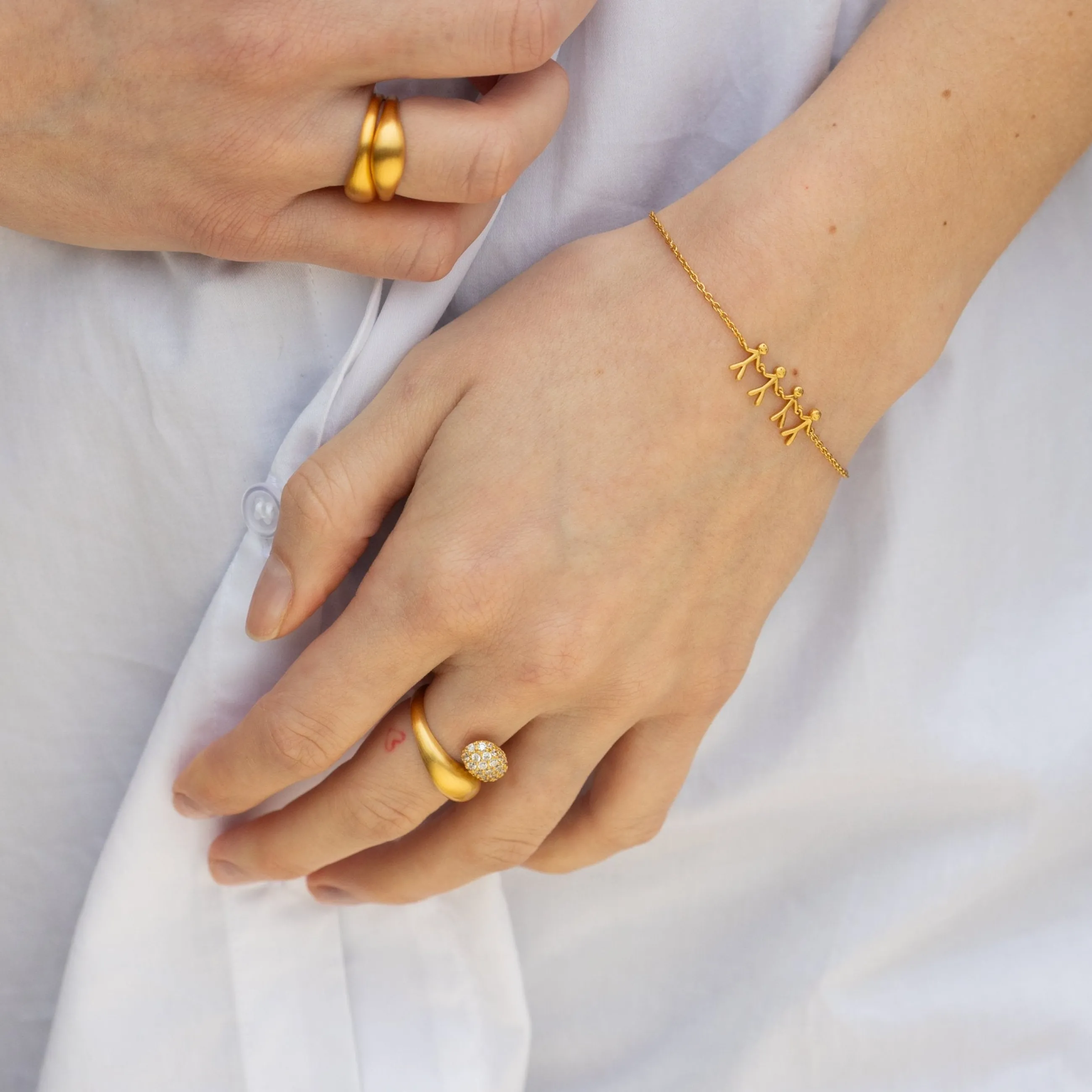 byBiehl® Danmark Together Family 4 armbånd 14K forgyldt sølv Flash Sale